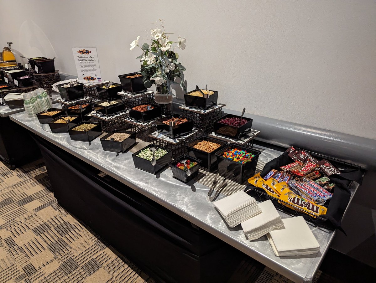 AylandLetsinger's tweet photo. Be sure to come hang with ACSM's Aging Interest Group and the Stategic Health Initiative on Aging in Room 102 at 6:00pm - we have snacks and fun!
#ACSM23 #AgingInterestGroup #StrategicHealthInitiativeonAging https://t.co/r3Y7w9yZIO