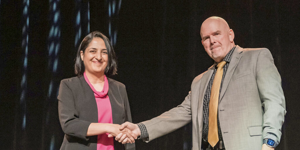 umbccsee's tweet image. UMBC CSEE Associate Professor Naghmeh Karimi received the 2023 College of Engineering and Information Technology Early Career Faculty Excellence Award for overall excellence and promise of scholarship and teaching. #UMBCengineering #UMBC
my3.my.umbc.edu/groups/csee/po…