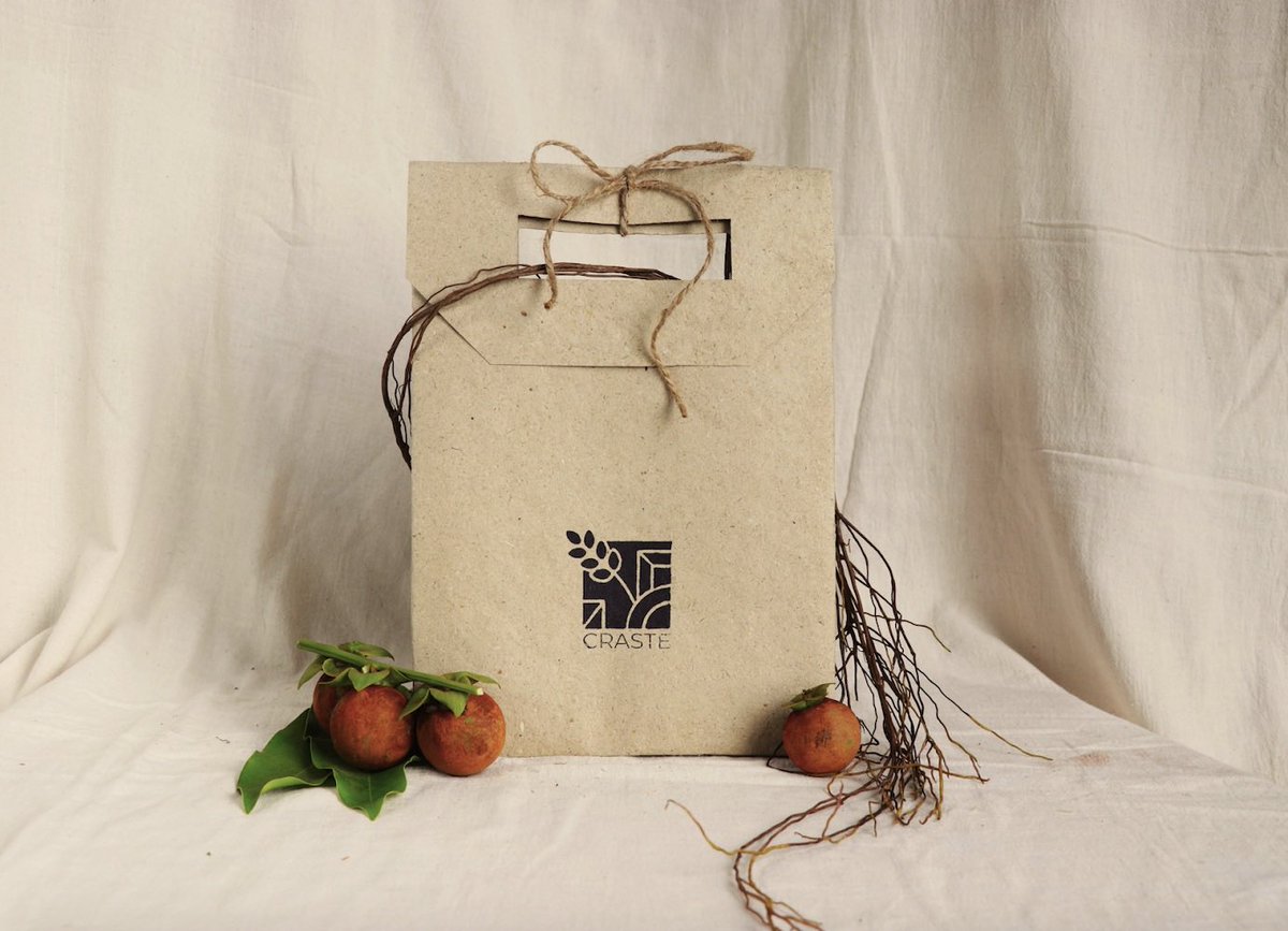 WDCDMXGNP's tweet image. 3/3 …el 16 % se quema en los campos, liberando 150 millones de toneladas de CO2 a la atmósfera.

Más información sobre las propuestas ganadoras del #MakeItCircularChallenge de @whatdesigncando en: 

makeitcircular.whatdesigncando.com/winners/