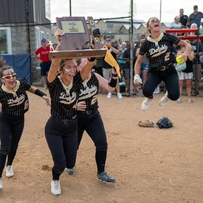 DCHS Oracle Softball tweet media