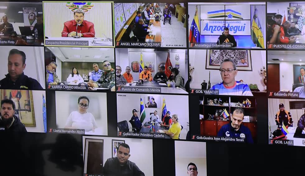 #EnDetalles || Desde el Puesto de Comando Presidencial, en #Caracas, el Jefe de Estado venezolano, <a href="/NicolasMaduro/">Nicolás Maduro</a>, se refirió al impacto de las lluvias en el territorio nacional.

#31May