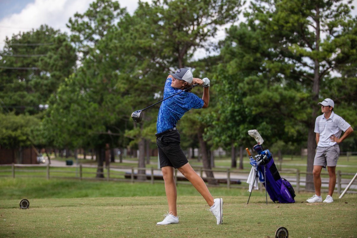 Bogey your way on over to the leaderboard to check out the results from Round 1 of the Classic Chevy Sugar Land and Classic Chevy Hwy 6 Boys Southern Texas Junior PGA Championship #1.
https://t.co/J5TPT16Juw https://t.co/gDtsxL6y6A