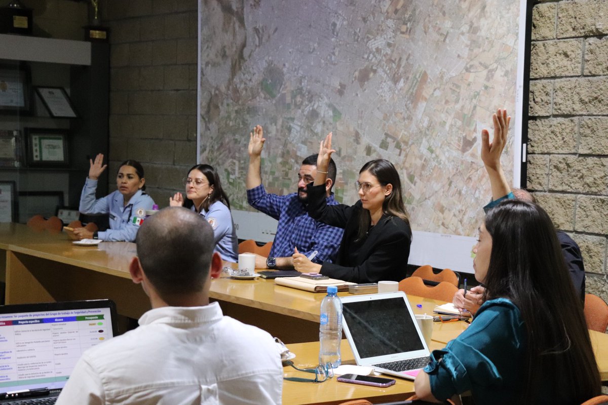 Implan_Leon's tweet photo. En tanto, en el grupo de trabajo 'Seguridad y Prevención' se perfilaron las propuestas de proyectos en esta materia que habrán de someterse a consideración del Pleno del Sistema de Consejos para su aprobación (2/2) https://t.co/mHLQN5A6nF