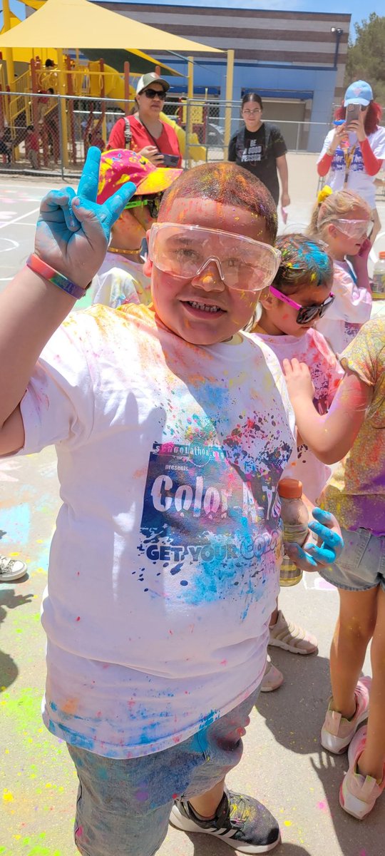 Happy Hornets at our 1st Annual Color Run!  We made wonderful &amp; very colorful memories today! It is the perfect ending to a GREAT school year! #TeamSISD #DreamSparkleShine