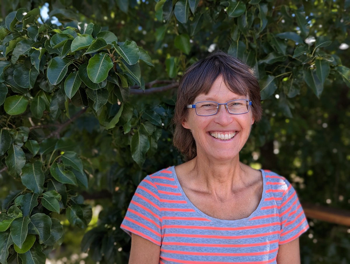 Centre in Optical Microcombs for Breakthrough Sci (@combscentre) on Twitter photo A big congratulations to our Chief Investigator <a href="/ProfHeike/">Heike Ebendorff</a> who won an <a href="/arc_gov_au/">Australian Research Council</a> Industry Laureate Fellowship to develop more 'pure' optical fibres that could help our internet travel faster and over longer distances.
Well done Heike!
arc.gov.au/funding-resear… A big congratulations to our Chief Investigator <a href="/ProfHeike/">Heike Ebendorff</a> who won an <a href="/arc_gov_au/">Australian Research Council</a> Industry Laureate Fellowship to develop more 'pure' optical fibres that could help our internet travel faster and over longer distances.
Well done Heike!
arc.gov.au/funding-resear…
