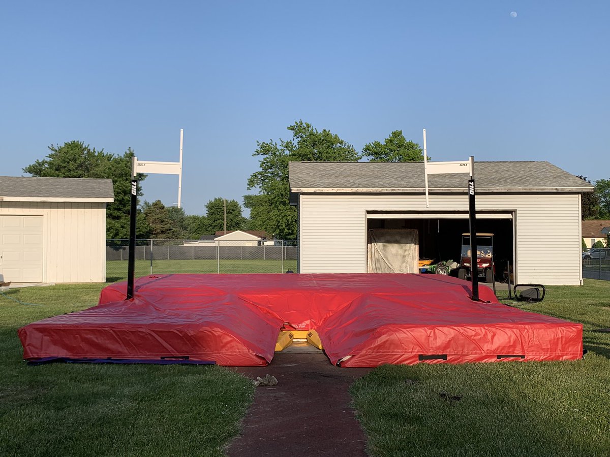 Lake Shore Track tweet media