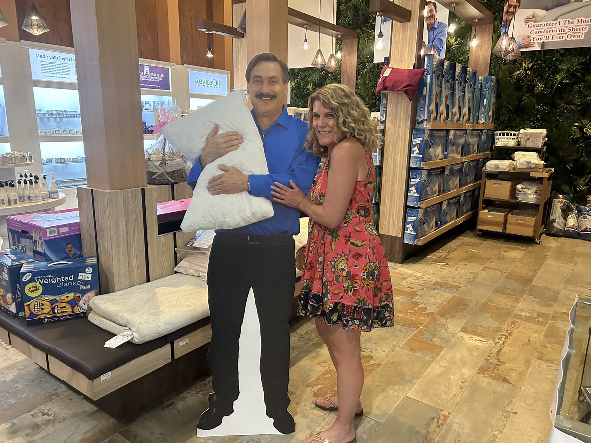 Seed to Table Naples FL. Such a great experience!! #seedtotable #mypillow #trump2020