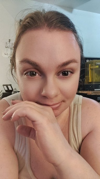 Guess what I'm thinking about. https://t.co/KYBabNIM0g<a href="/tag/sexypose"class="tags"><span>#sexypose</span></a><a href="/tag/animeart"class="tags"><span>#animeart</span></a><a href="/tag/animehentai"class="tags"><span>#animehentai</span></a>