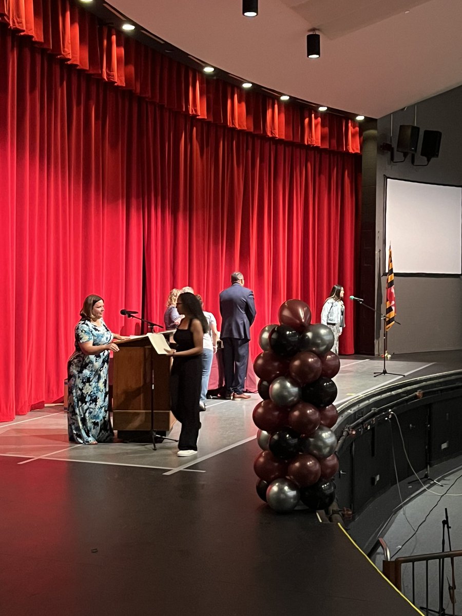 Wonderful evening for 8th grade Monocacy students and their families as students received their awards. Special night for all! #TeamMonocacy @rl_gunterFCPS @JCameronAP_FCPS @MollyGrimmer