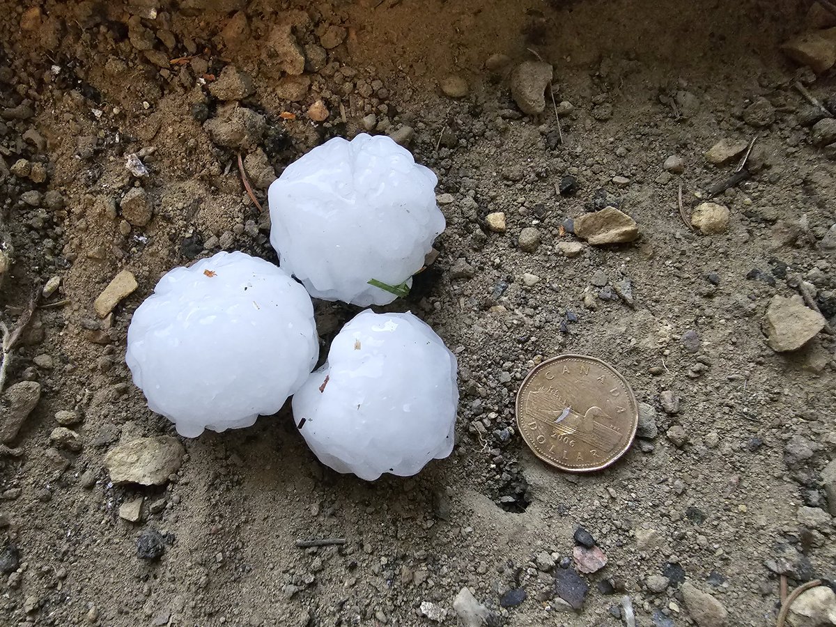 Mike Rurak🅱️⛎️♐️ on Twitter "abstorm got away and found an overhang