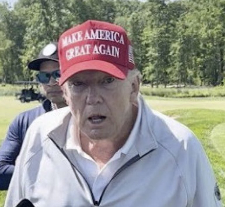 CalltoActivism's tweet image. 🚨🚨🚨BREAKING: Trump’s Turnberry golf course has been BANNED by the British Open. 

That means Donald Trump will never realise his dream of holding the Open at his Turnberry golf resort. 

And here’s the best part. 

A source says Trump’s Scottish links will NEVER be considered…