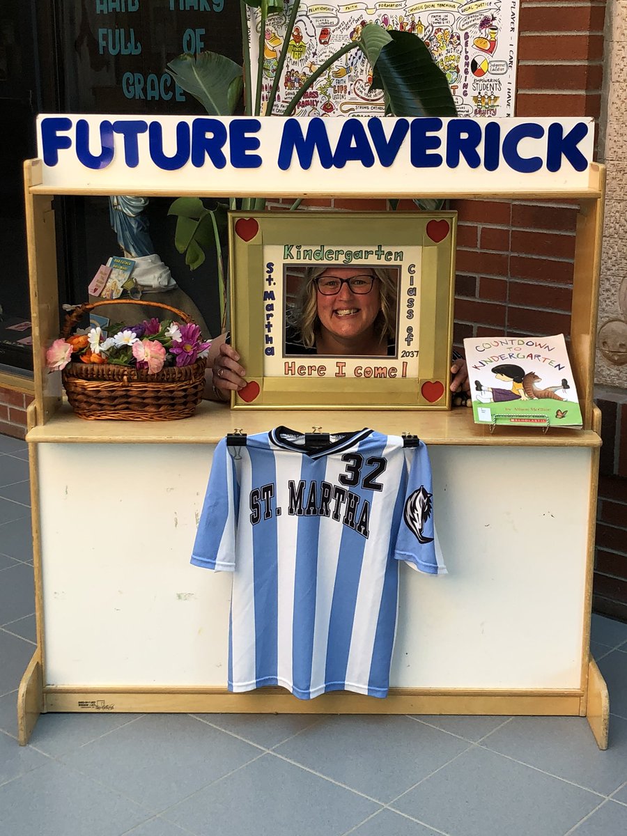 Welcome to Kindergarten evening was an opportunity to meet our future Mavericks! Thank you, to Kingston Daycare, Kingston Military Family Resource Centre and our Co-chair from School Council for coming to share information!