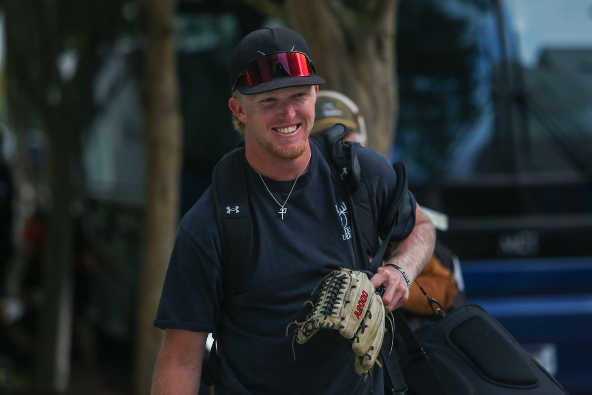 BearkatsBSB's tweet photo. 👋, Baton Rouge!

#EatEmUpKats https://t.co/8VG5rhUYNz