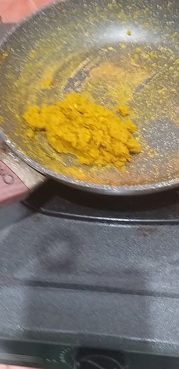 Bicara soal entitas, celimpungan Palembang itu bumbunya aneh, dan cara masaknya beda. Entitas yg mestinya tidak dirubah. 

Bumbunya tidak boleh ditumis. Teknik yg digunakan adl water-sauté, menumis dengan air. Sebuah teknik yang dikenal luas di Laos dan Thailand. #LailaMasak