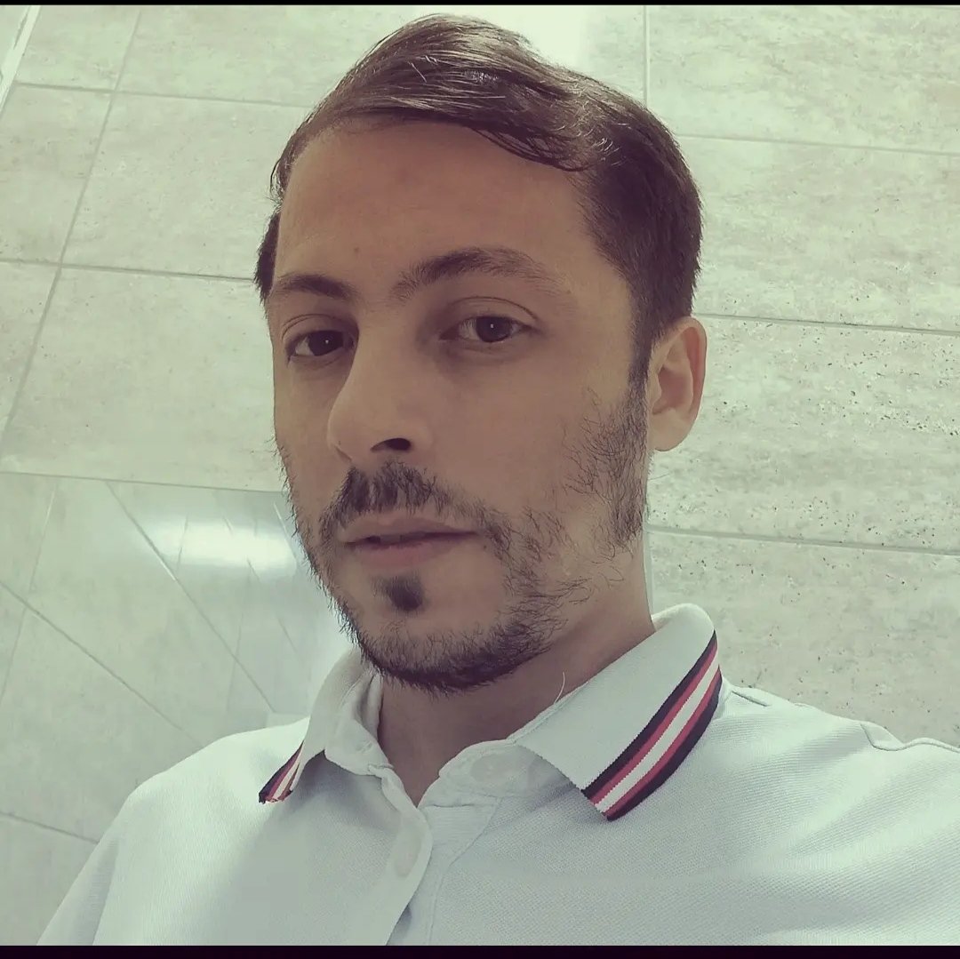 Nazmi006's tweet photo. #YeniProfilResmi https://t.co/j2Y5WtVNI4
