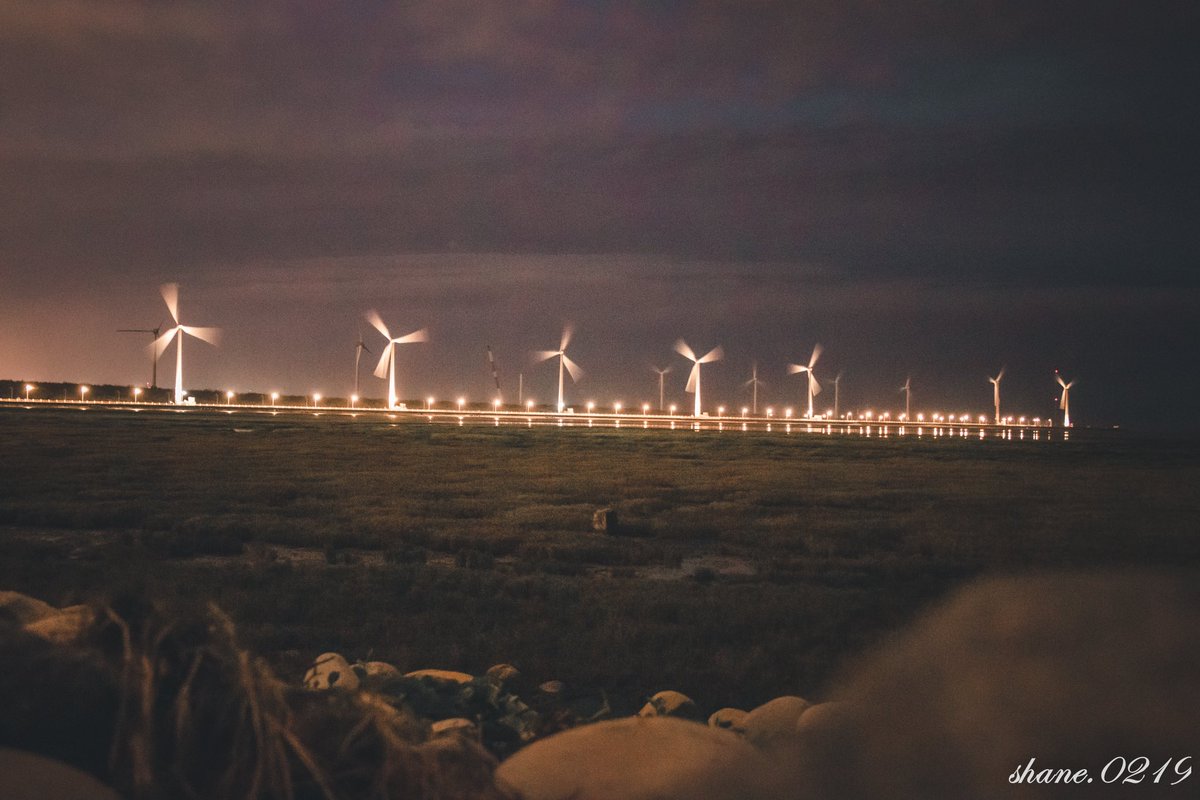 對我，你是我的唯一
對你，我只是你的百分之一