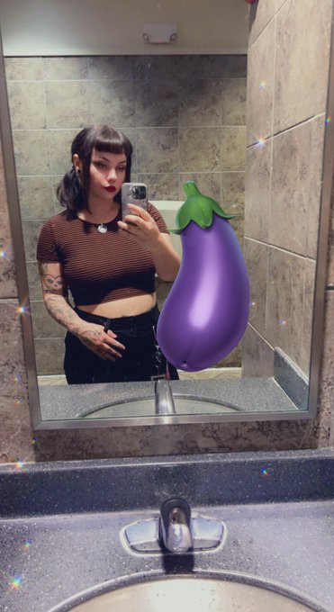 Me and bae https://t.co/2NpkKosQaa<a href="/tag/onlyfans"class="tags"><span>#onlyfans</span></a>