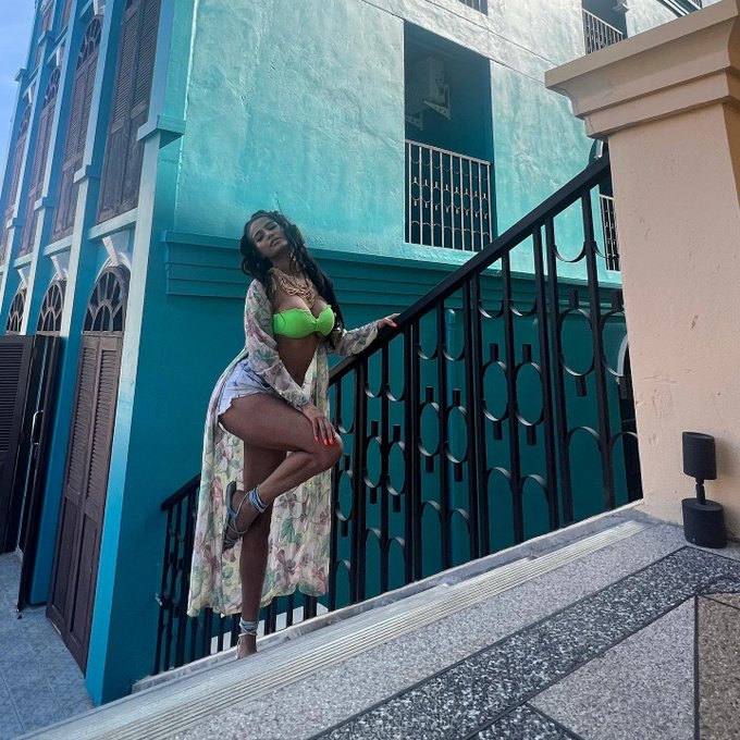 I&rsquo;m glowing with the flow. https://t.co/sqgfEV6VNO<a href="/tag/kanganaranaut"class="tags"><span>#kanganaranaut</span></a><a href="/tag/lockupp"class="tags"><span>#lockupp</span></a>