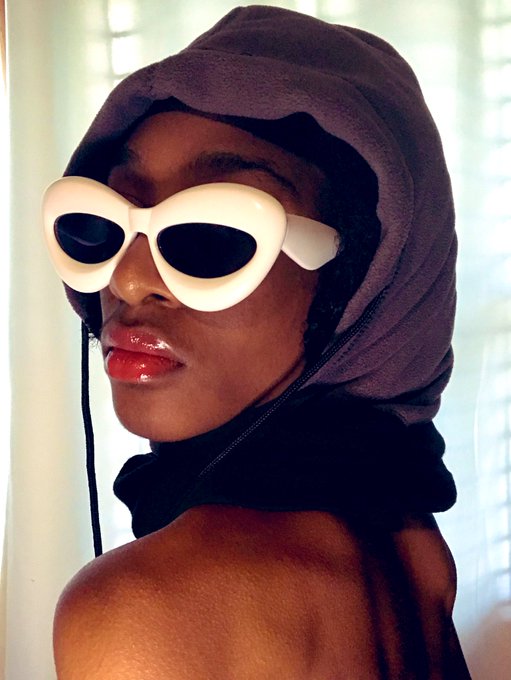 Live on Chaturbate in two minutes https://t.co/NlGgch9sQf<a href="/tag/ebony"class="tags"><span>#ebony</span></a><a href="/tag/latex"class="tags"><span>#latex</span></a><a href="/tag/cammodel"class="tags"><span>#cammodel</span></a><a href="/tag/domme"class="tags"><span>#domme</span></a><a href="/tag/ebonygirl"class="tags"><span>#ebonygirl</span></a><a href="/tag/chaturbate"class="tags"><span>#chaturbate</span></a>