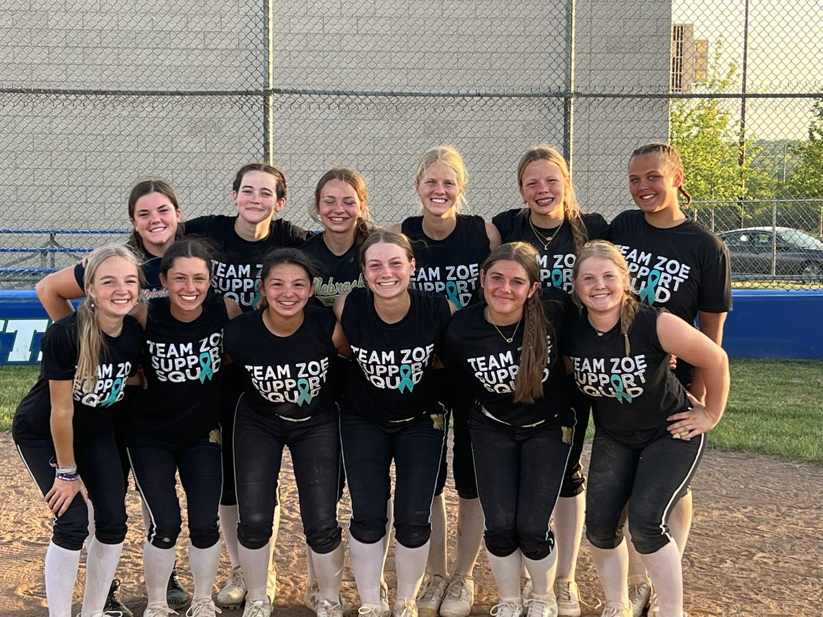 Sending some 🧡💙 to <a href="/zoe_holler7/">Zoe Holler</a> tonight at practice!   Thoughts &amp; 🙏 are with you from Omaha as you continue in your fight/journey!

You got this #7!