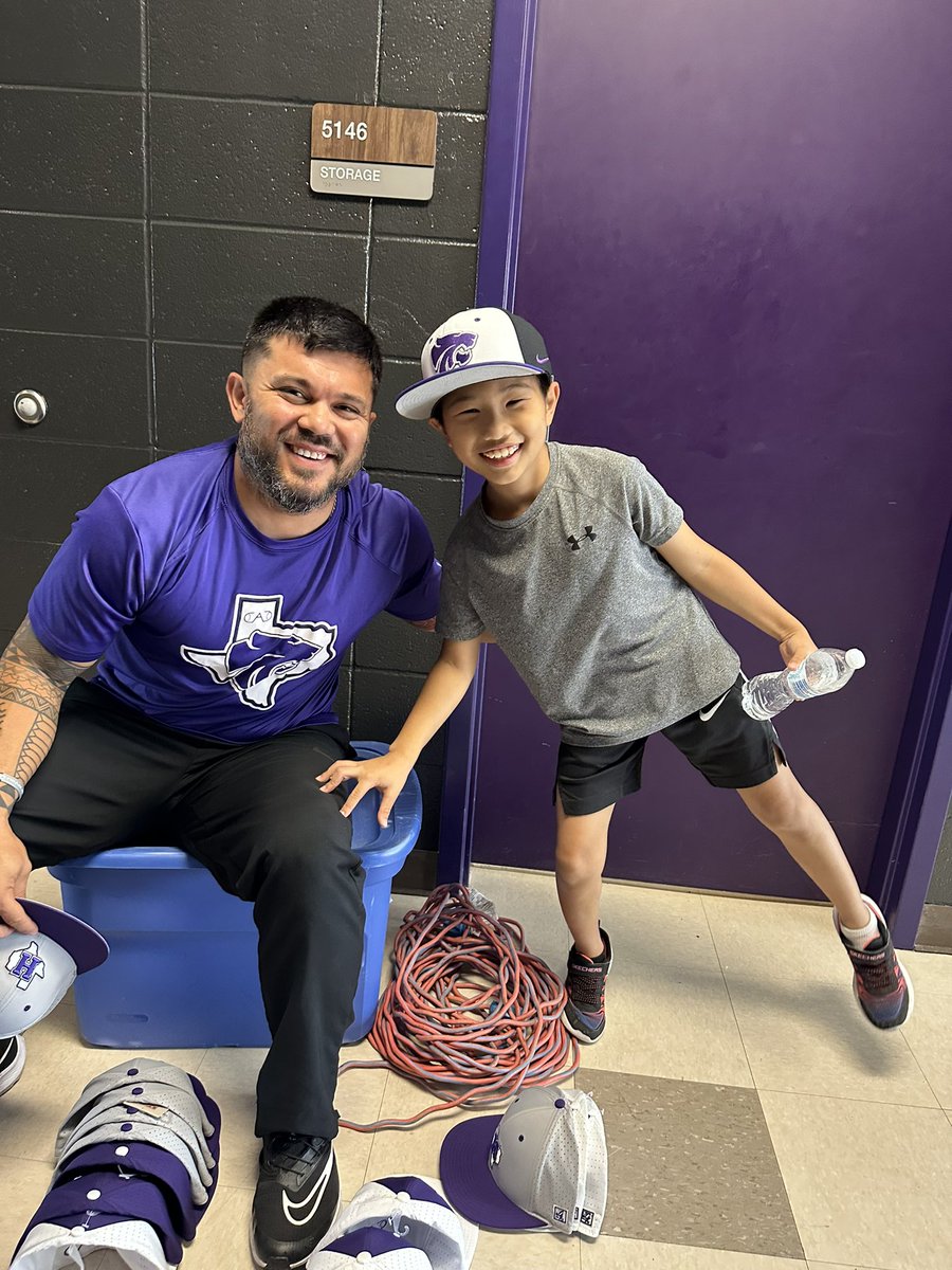 When you’re in the right place at the right time!  Thanks for the dope cap, <a href="/Coach_Carroll2/">KC Carroll</a>!  💜⚾️🔥🔥