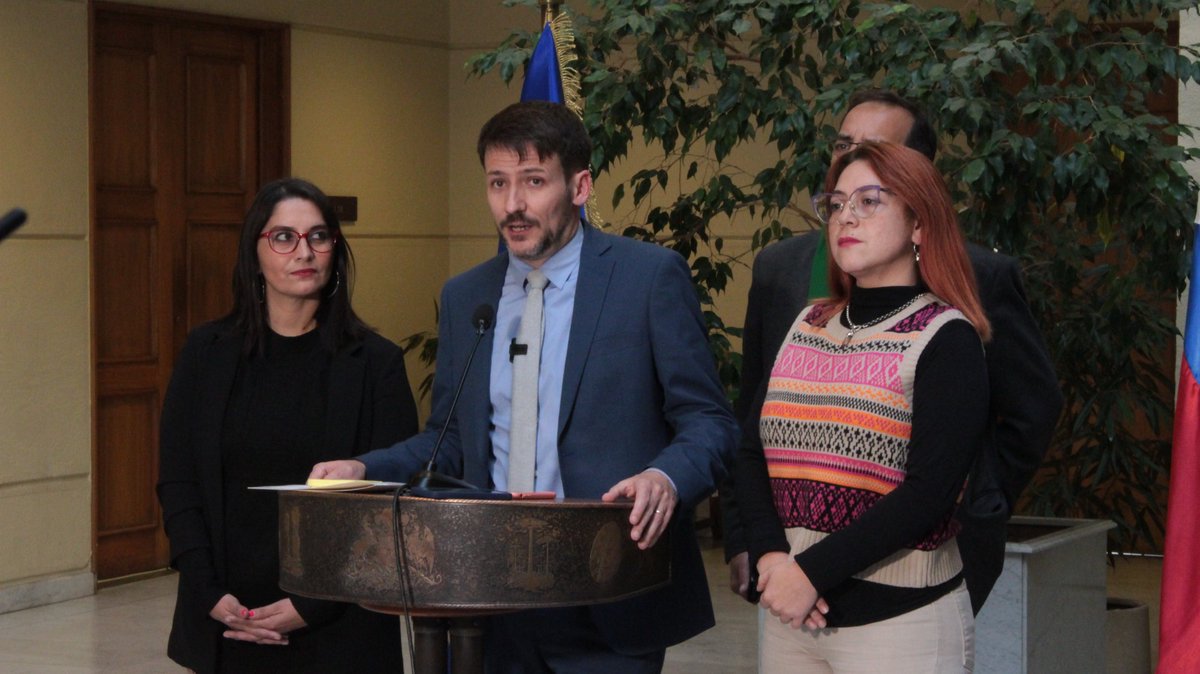Como <a href="/MinEnergia/">Ministerio de Energía</a> apoyaremos el proyecto de ley que están impulsando diputadas y diputados que busca excluir del recargos en la tarifa eléctrica en horario punta a los sistemas de agua potable rural.