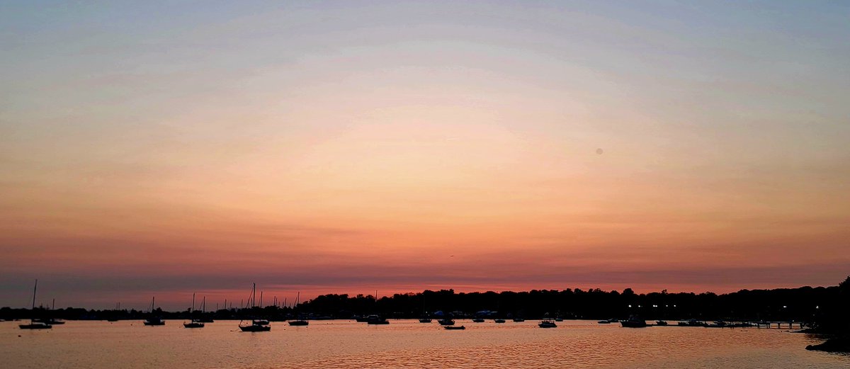 Goodnight Port! #sunset #goodnightport #manhassetbay #jeffstonephotography #portwashingtonny