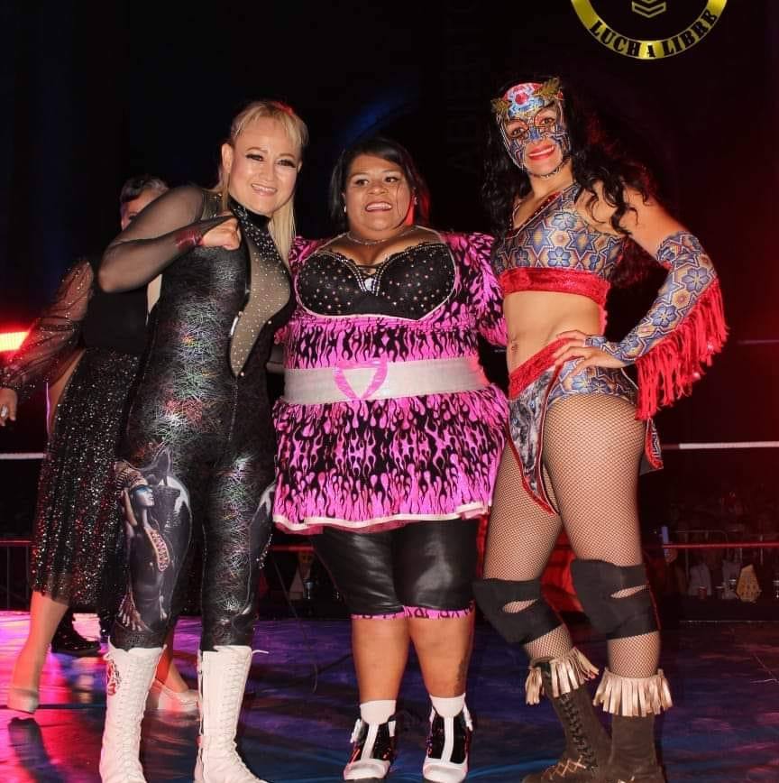 LADY APACHE @ladyaoficial1 BIG MAMI @Bigmamiiaaa1 EHIJA DE LA INDIA SIUX @indiasioux_org @indiasioux GRANDES LUCHADORAS MEXICANAS