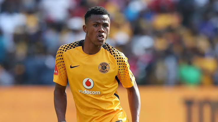 BREAKING⏰: #SheriffTiraspol has submitted an official offer to #Kaizer Chiefs for defender Siyabonga Ngezana. #Ngezana and his team are enthusiastic about the bid, but Kaizer Chiefs are less excited about the bid and want to keep hold of their star center back.