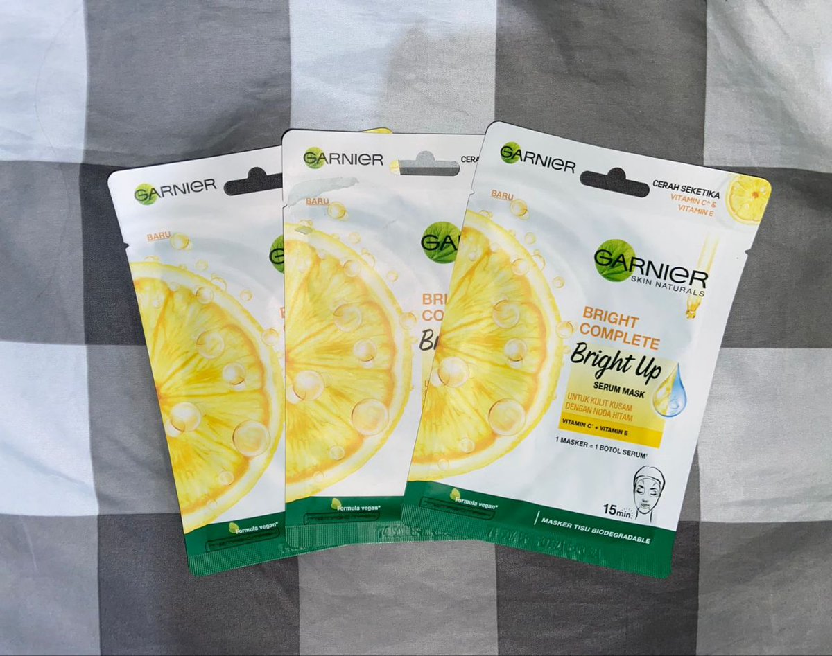 ck__304's tweet photo. SHEET MASK GARNIER KUNING 13K
 [take banyak lbh murah]
https://t.co/ap41DKpw3w https://t.co/mIhvqMgXQE