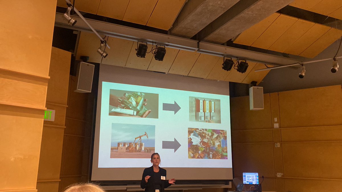 TiaVontver's tweet photo. @envirbella researched plastic reduction policy negotiations with Oceana. It was disappointing to hear that the WRAP act she was advocating for was not passed, especially in such an “environmentally progressive” state. Amazing work! #POEcap #plasticpolicy https://t.co/Xjm9yxadAa