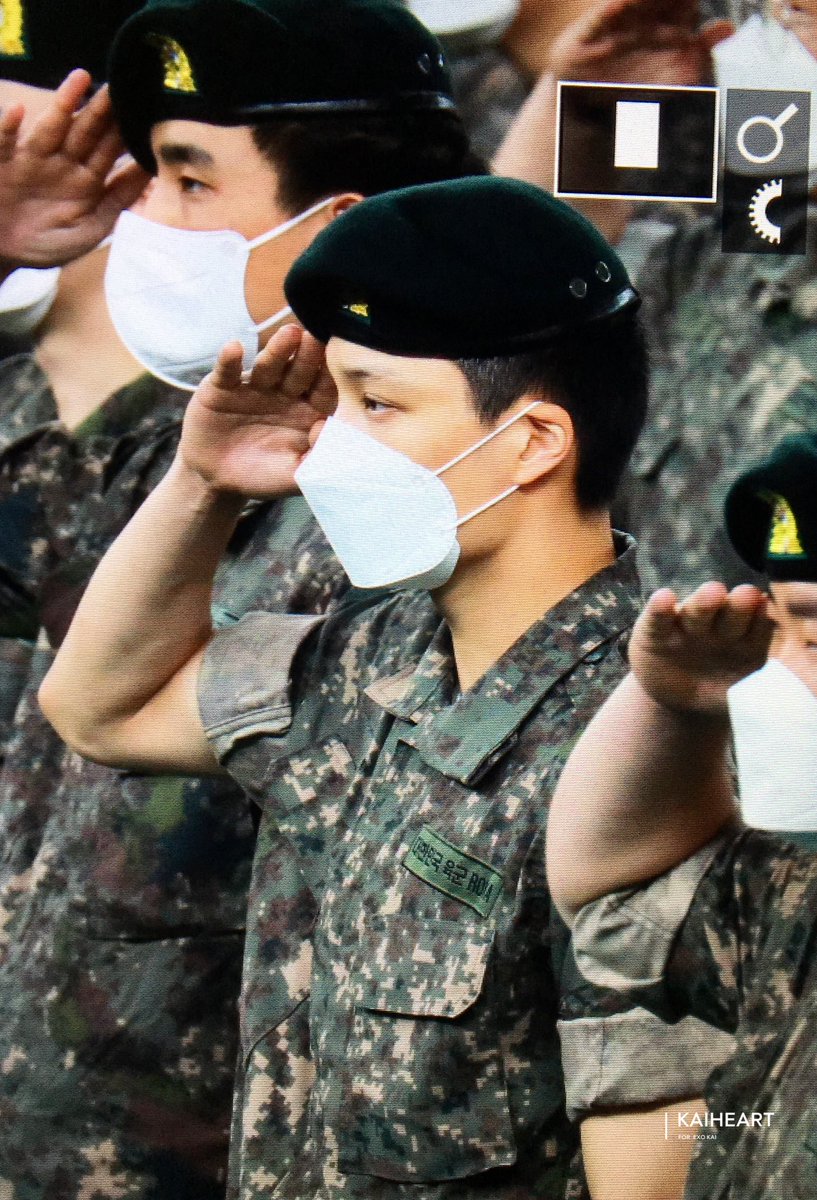 KAI_HEART_114's tweet photo. 230601 🫡🫡🫡
#AlwaysHereForJongin 
#카이 #KAI  #종인 #엑소카이  @weareoneexo https://t.co/mCgIVjZIeB