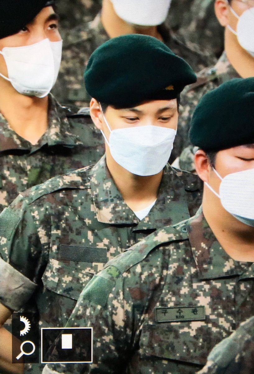 KAI_HEART_114's tweet photo. 230601 🫡🫡🫡
#AlwaysHereForJongin 
#카이 #KAI  #종인 #엑소카이  @weareoneexo https://t.co/mCgIVjZIeB