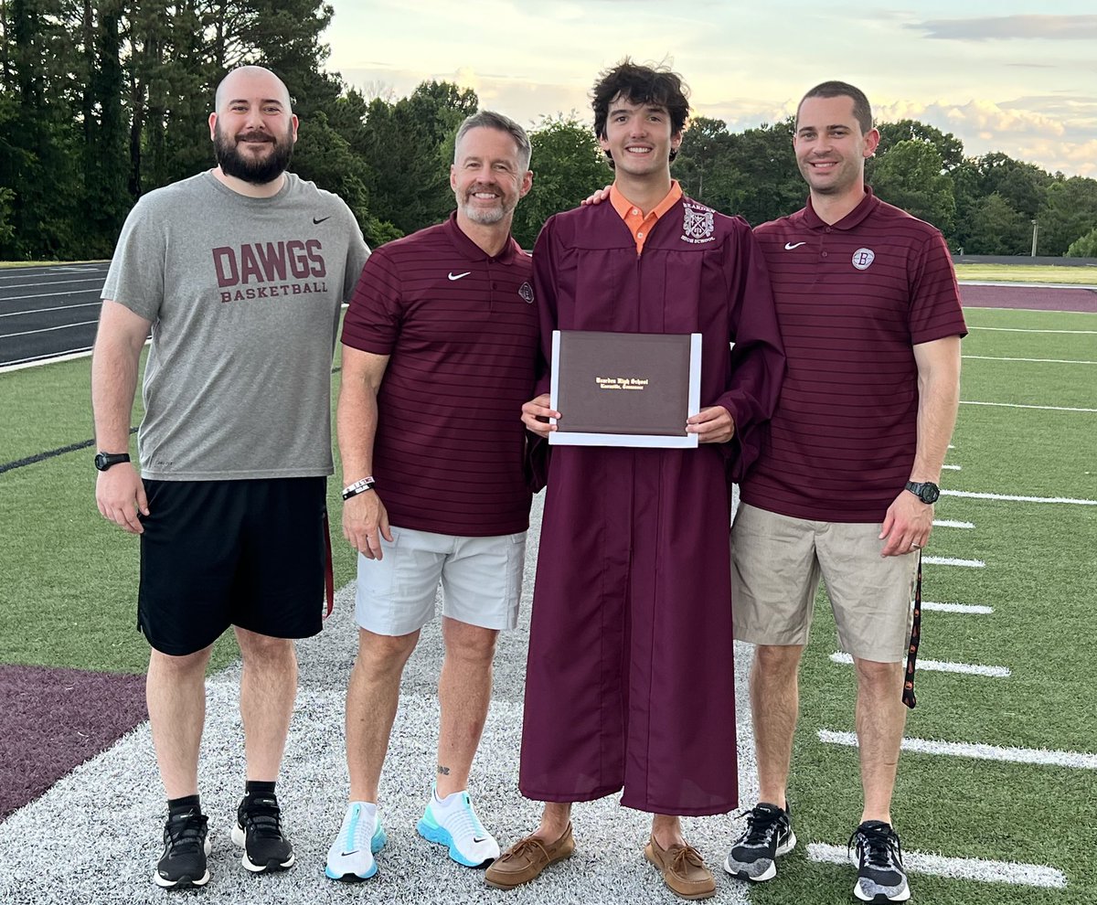 Great to see these three fellas off tonight! Hate we missed our other two guys! Such a bittersweet time! Proud of each of you! 🏀<a href="/nelsonkarnowski/">Nelson Karnowski</a> <a href="/jakepoole2023/">Jake Poole</a> <a href="/D1_TysonPirtle/">Tyson Pirtle</a> 
<a href="/CamdenButcher/">Camden Butcher</a> <a href="/Ben_________03/">Ben Motley</a>