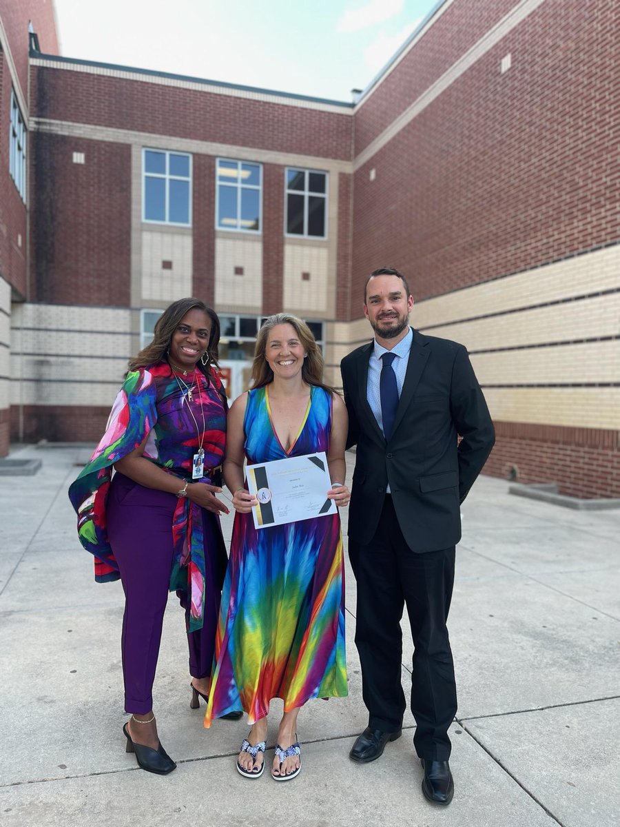 NISDRabaES's tweet image. Tonight we clebrate &amp;amp; honor our campus Partner of the Year Julie Xia! Thank you for your endless dedication and collaboration with Raba Elementary, we are truly grateful &amp;amp; lucky to have you!! #RabaIgnited #rabarattlers