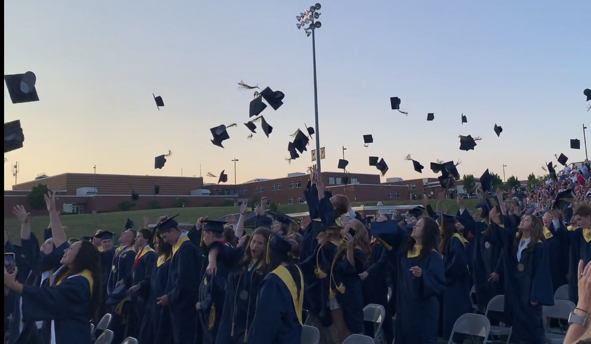 A night to remember!  Thank you Class of 2023! #EYHS