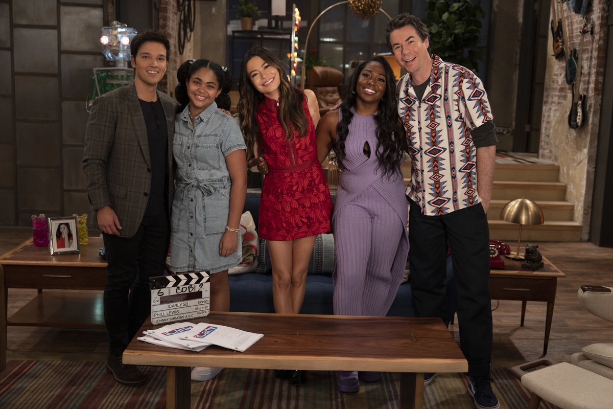 Phill Lewis tweet media