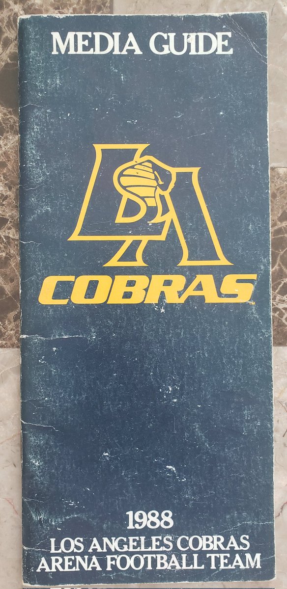 ArenaFootballTV's tweet photo. 1988 Season, #LosAngelesCobras #MediaGuideSZN #AFLHistory @OfficialAFL @_deadfootball @ArenaFan @osctoday @WeekInArenaBall @AFL_ShanSingh @LeeHuttonIII https://t.co/yQ4OoQ5W5V
