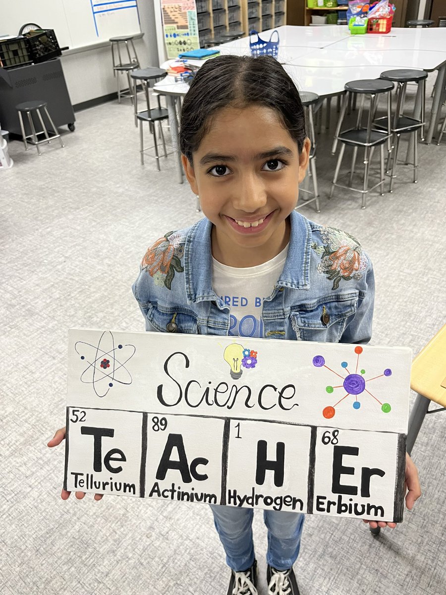 Pretty awesome sign this student made for @Gilliam2009 #wearewayne #thoughtfulgift #scienceteacher