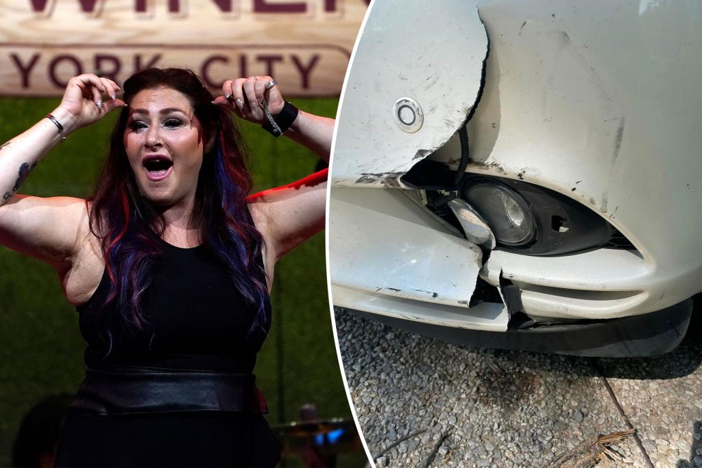 nypost's tweet image. ‘80s pop star Tiffany ‘extremely lucky’ to be alive after car collision trib.al/AP61C3r