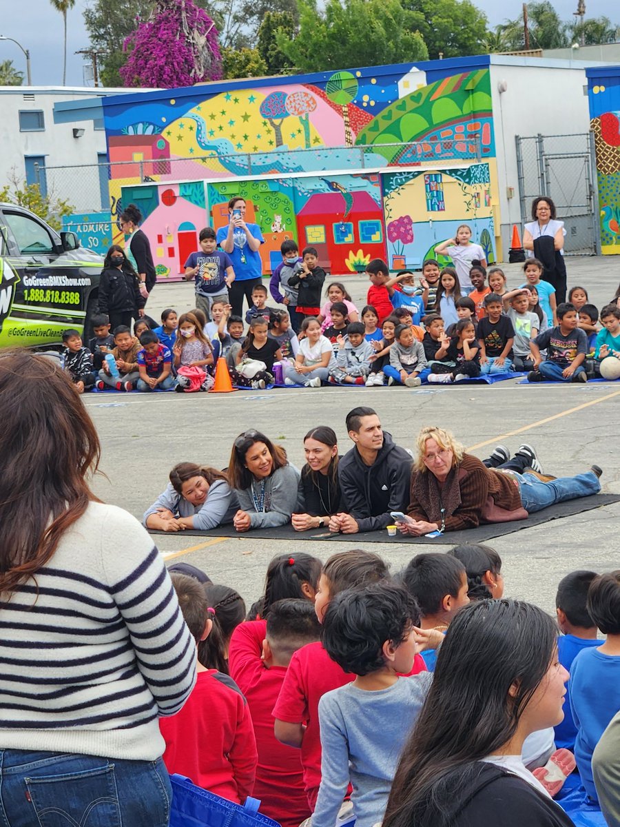 sandraeduc8's tweet image. Celebrating the completion of state testing! Thank you teachers and students for your effort and Sylvan Park spirit to do your best! #sba #elpac #weareSylvanPark #BMXstuntshow🤸‍♀️🤸‍♂️🤸‍♀️🏋‍♀️🤸‍♀️ @ScottAtLAUSD @LASchoolsNorth @LASchools @LAUSDSup