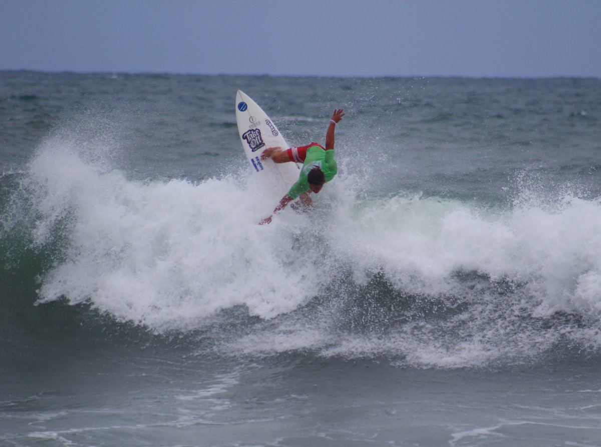 FESASURF1's tweet photo. ISA WORLD SURFING GAMES🌎 

Participaciones del día 1.

PorfirioMiranda
Daniel Monterrosa
Julissa Castillo
Fabiola Salmeron

¡SOMOS MÁS SURF! 🌊🏄🏽‍♂️🏄🏽‍♀️ https://t.co/CguF1I47gJ