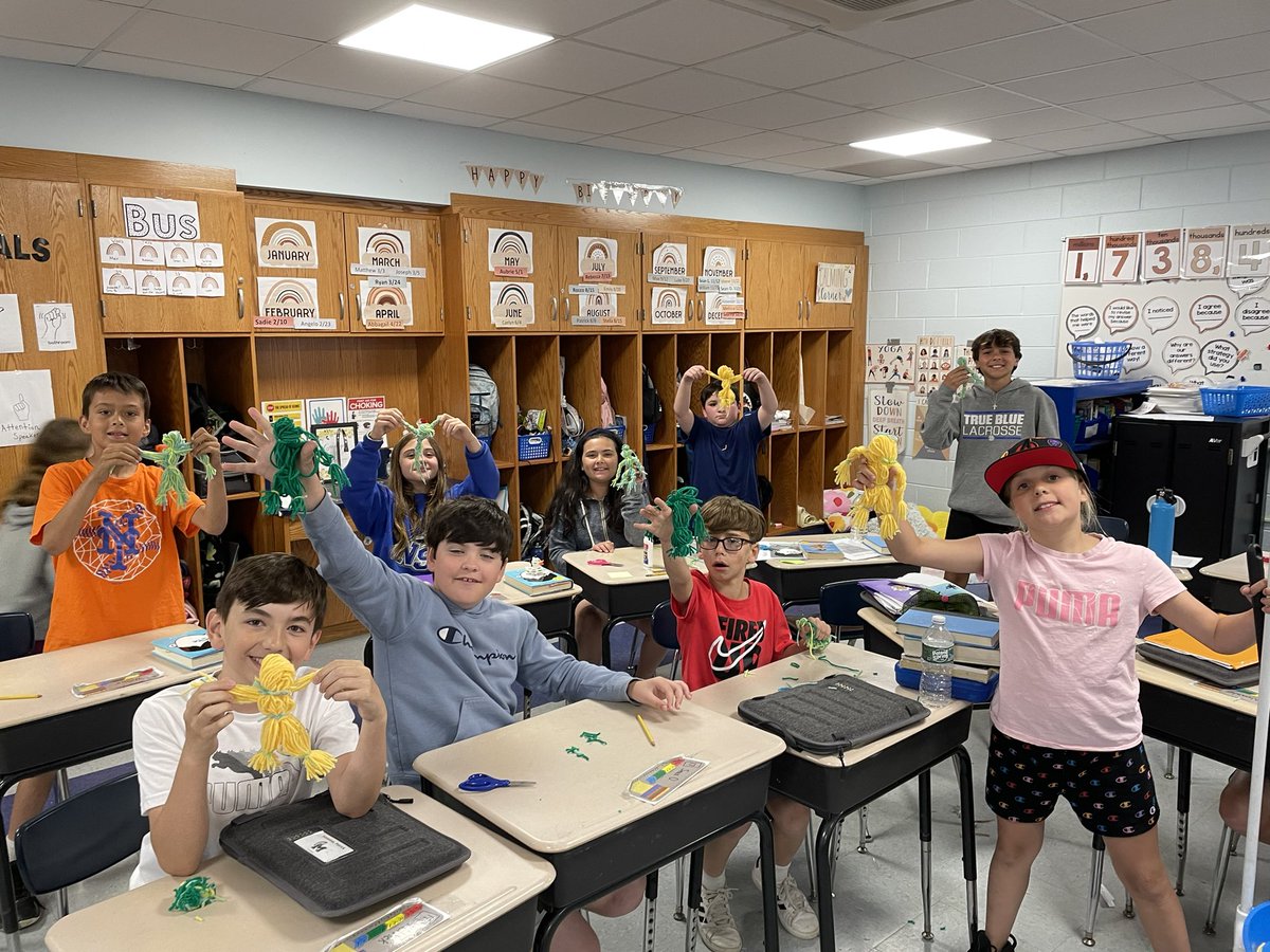 Mrs. Chalil tweet media