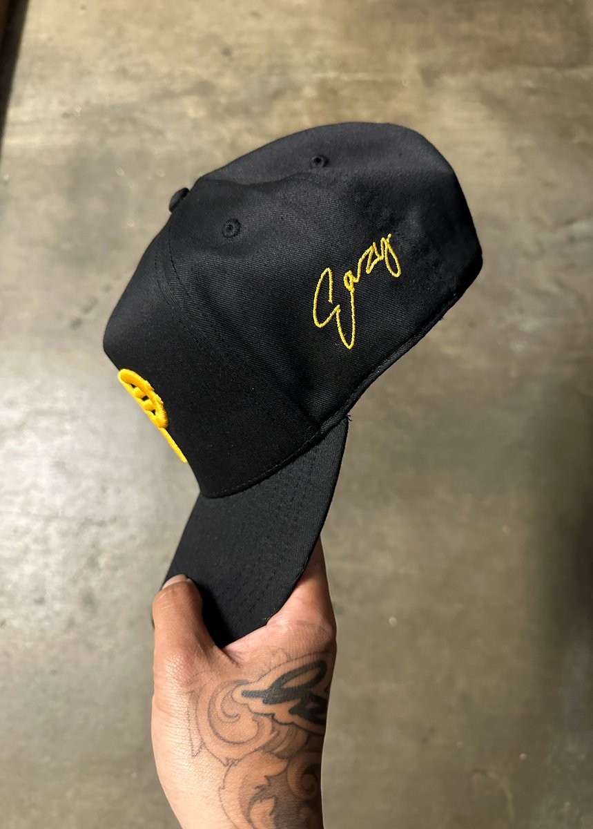 RT if you’re filipino and need this hat 🇵🇭