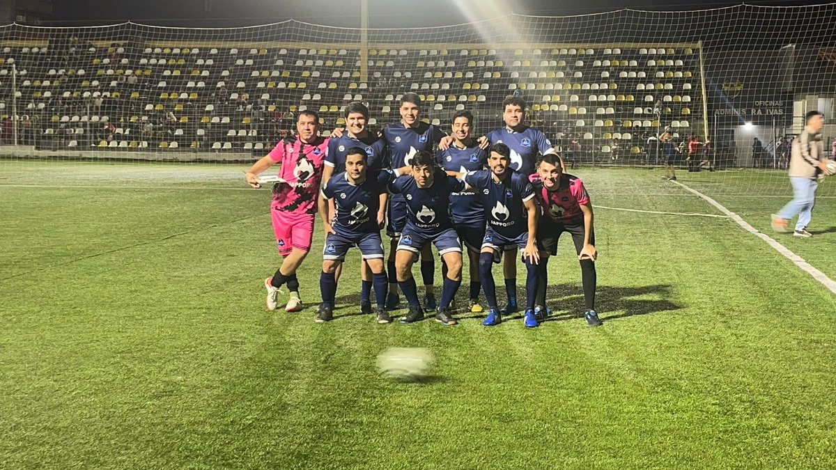 #tusombrero
+1🎩
<a href="/ligadetuiteros/">+Liga Slots del Sol</a>