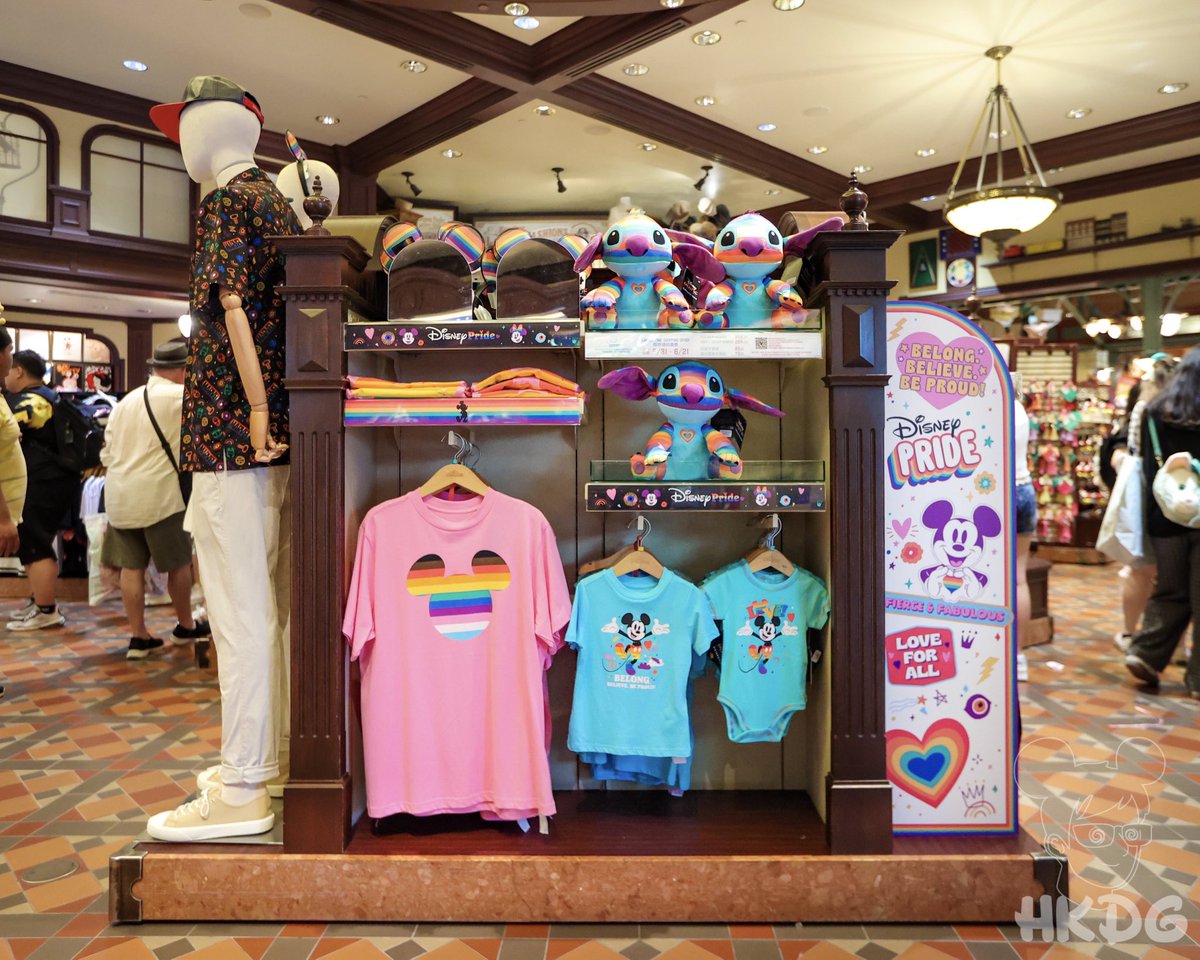 🏳️‍🌈 It’s June, which means it’s time to shop for #pride merch!

#pridemonth #disneypride 
#hkdg #hkdl #hkdisneyland #distwitter
