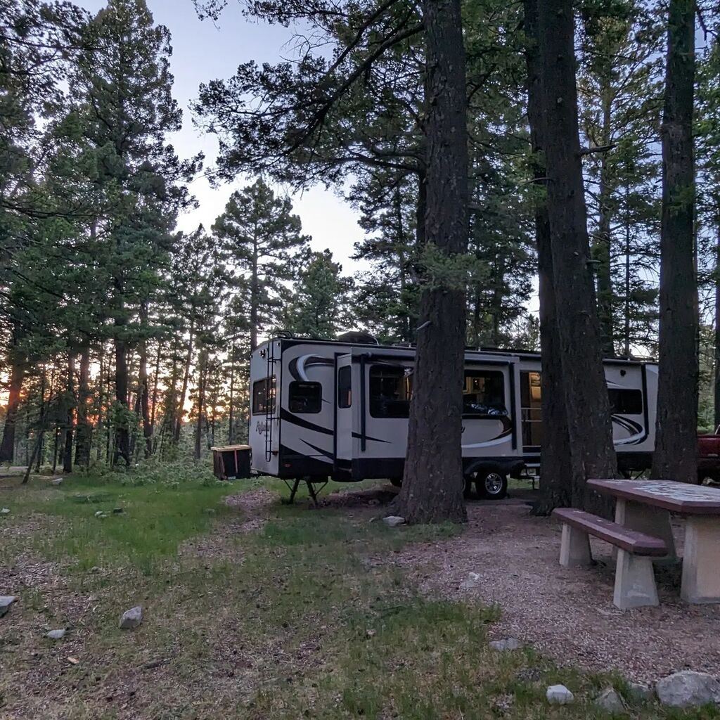 3 nights up here away from the heat, then back at it for Whitesands!

#nowweroam #roamtribe #rvliving #rvlife #cloudcroft