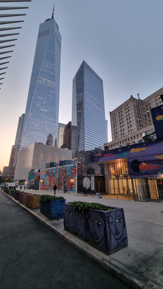 Zericu NY. Obišla sam samo financial district i kip slobode, Times Square i već sam oduševljena 🤩
