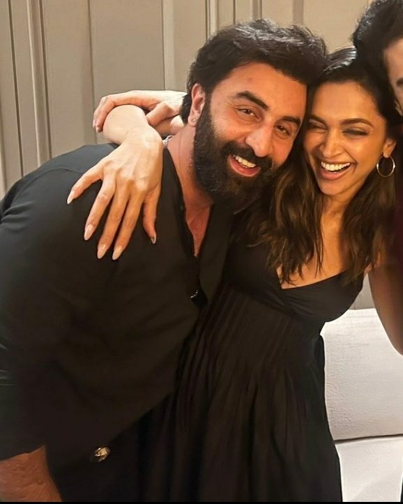 Ayan has taken bollygram down bad and it's hit people like a loaded truck #RanbirKapoor #DeepikaPadukone 
#YehJawaaniHaiDeewani 10 YEARS OF YJHD 

The word for them is 'unmatched '