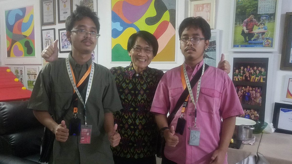 AndreRyanAutism's tweet photo. Kami berdua ketemu Kak Kresno dan kak Seto pada 21 Mei 2023 saat acara Halal Bihalal Yayasan Nakula Sadewa di Cirendeu, Kota Tangerang Selatan.

#yayasannakulasadewa #nakulasadewa #komunitas #komunitaskembar #andredanryan #andreryanautism https://t.co/ZJBINSr47w